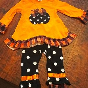 Fall pumpkin outfit